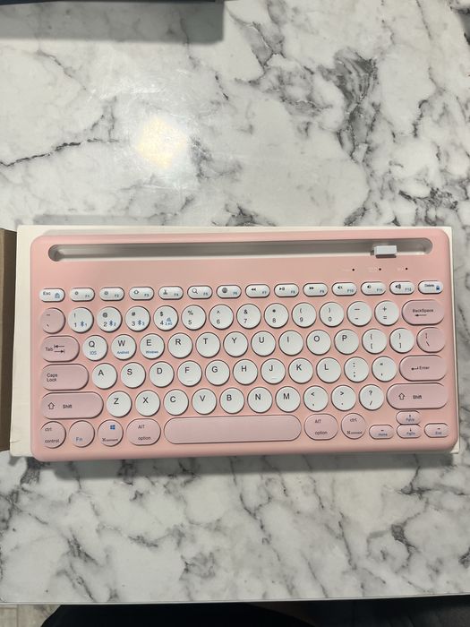 Бездротова клавіатура, нова.