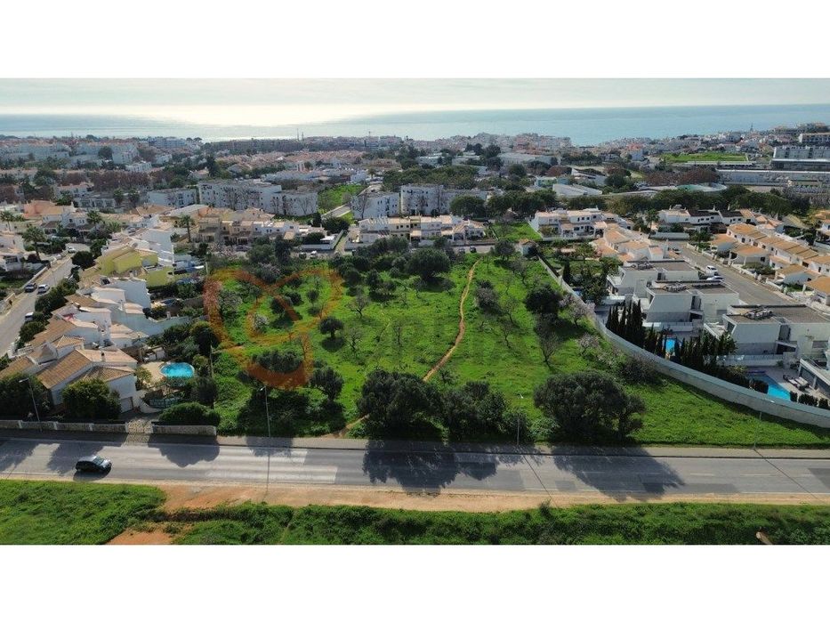 Urban plot for sale in Albufeira