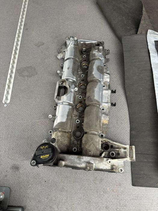 Ford Transit Custom 2.0 Pokrywa zaworów wałki rozrządu HG9Q-6E262