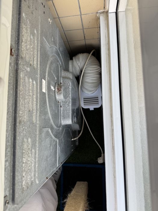 Máquina de secar roupa - Indesit