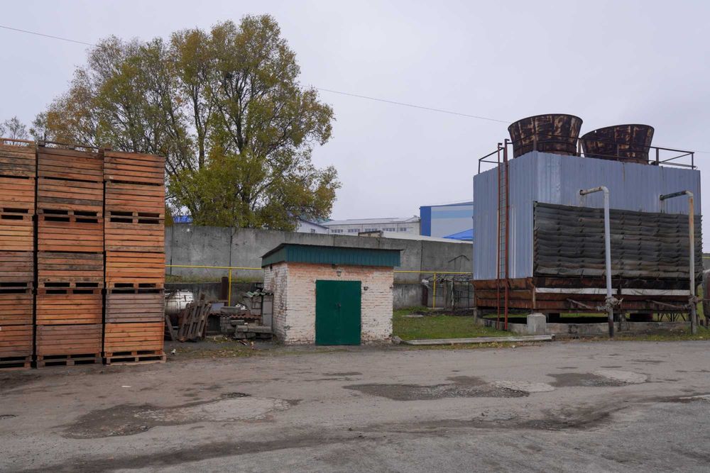Продам производственные склады с холодильниками! Автопарковая