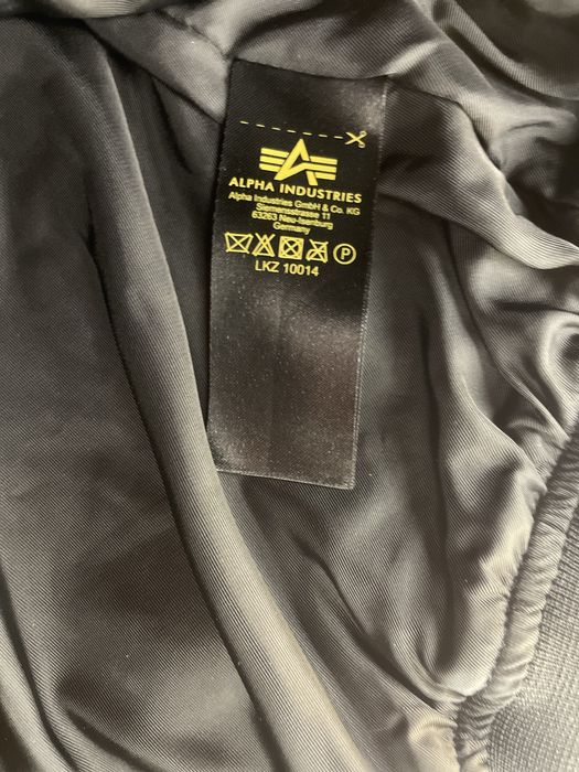 Alpha Industries бомбер