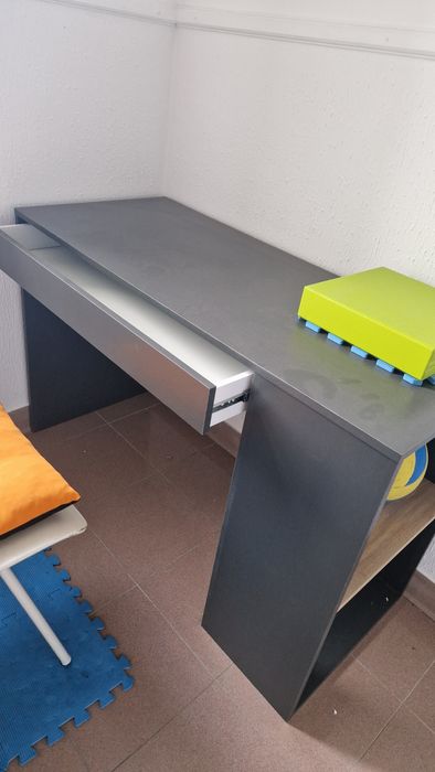 Secretária de trabalho em madeira processada cor cinza OPTIMO ESTADO