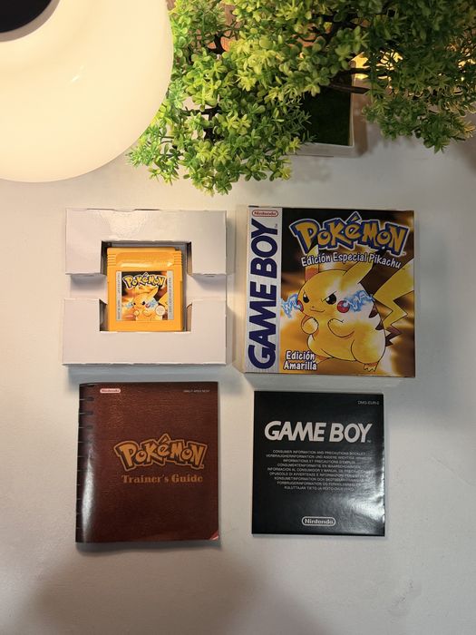 Jogo Pokémon Yellow Pikachu ESP Gameboy