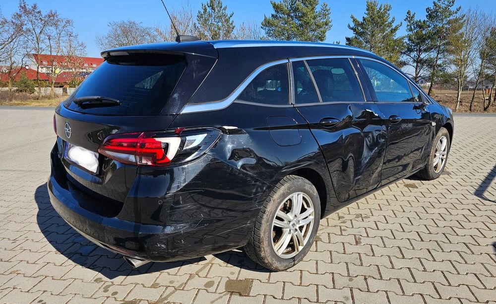 Opel Astra Kombi 2016 1.6 Turbo 200 koni.