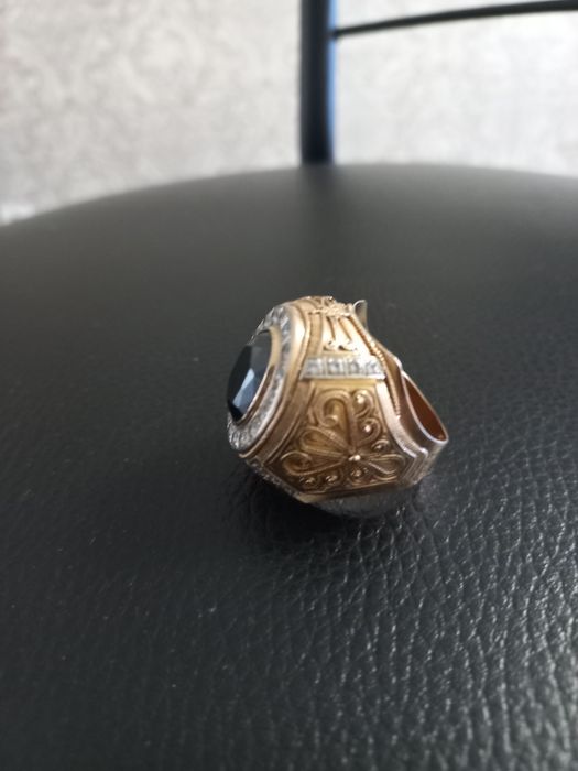 Продам золотой перстень !