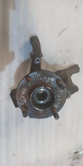 полуось і ступиця на автомобіль Ford Fiesta