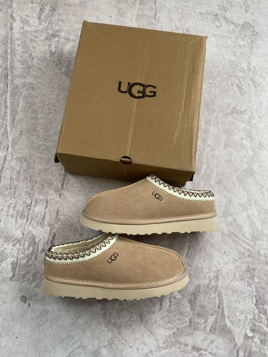 Buty damskie UGG mini bailey button II / rozmiar 39 - wkladka ma 25 cm