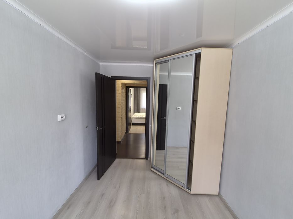 Продаж 3-х кімнатної квартири. Вулиця  Соборності 74. Парк Ювілейний.
