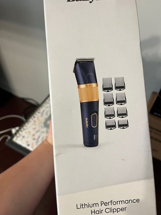 Elektryczna maszynka do golenia Babyliss