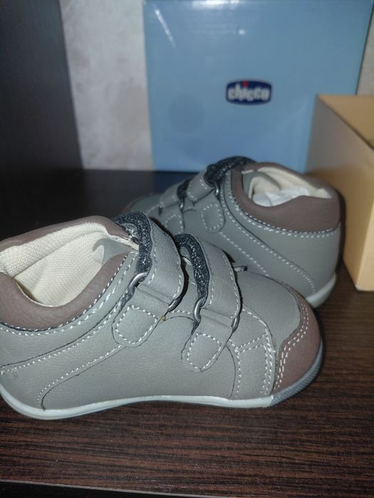 Дитячі кросівки Chicco 19розмір Нові