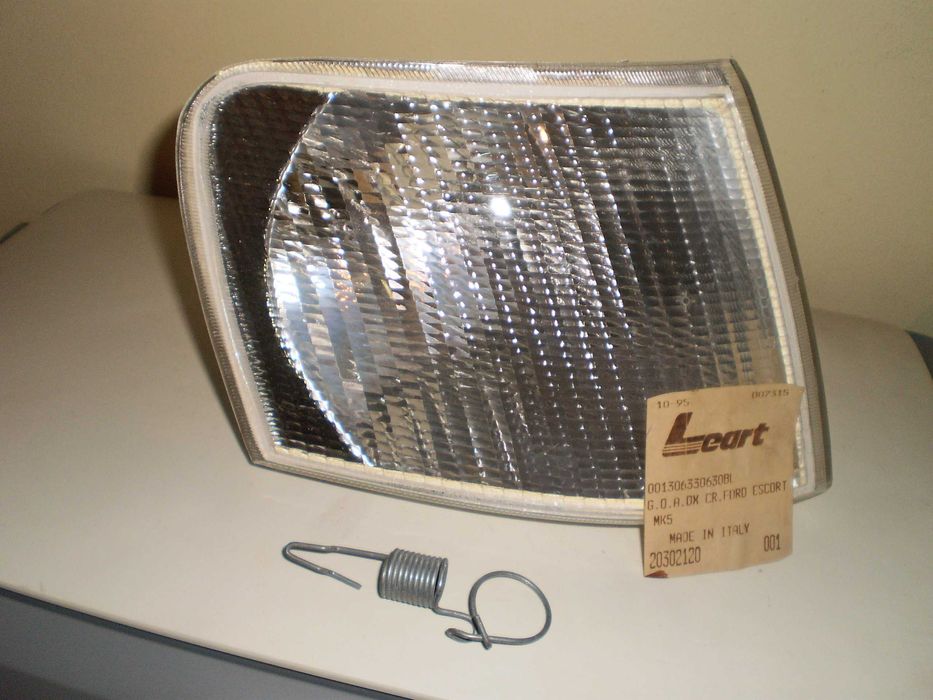 Сигнал передний правый для Ford Escort,Orion,Winner Model 92+