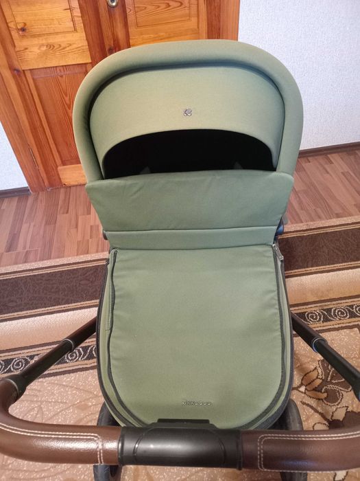 Продам коляску 2в1
