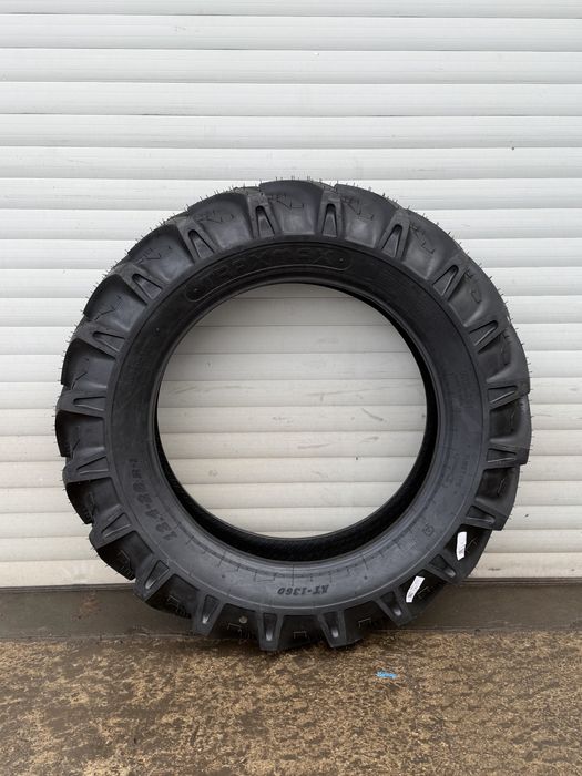 opony 12.4-28 8PR AT-1360 NEW Traxmax Ursus C330