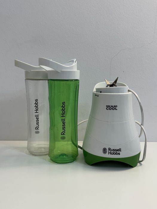 Blender kielichowy + 2 bidony Russell Hobbs