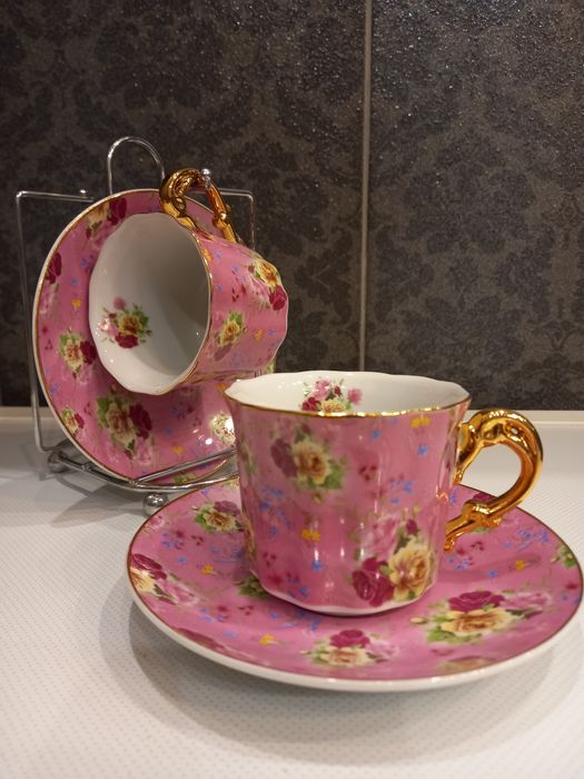 Набор чайных/кофейных чашек на подставке