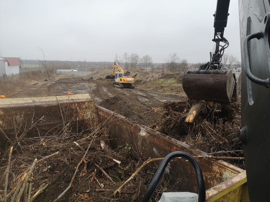 Roboty ziemne, równanie terenów, prace niwelacyjne, utwardzanie placów