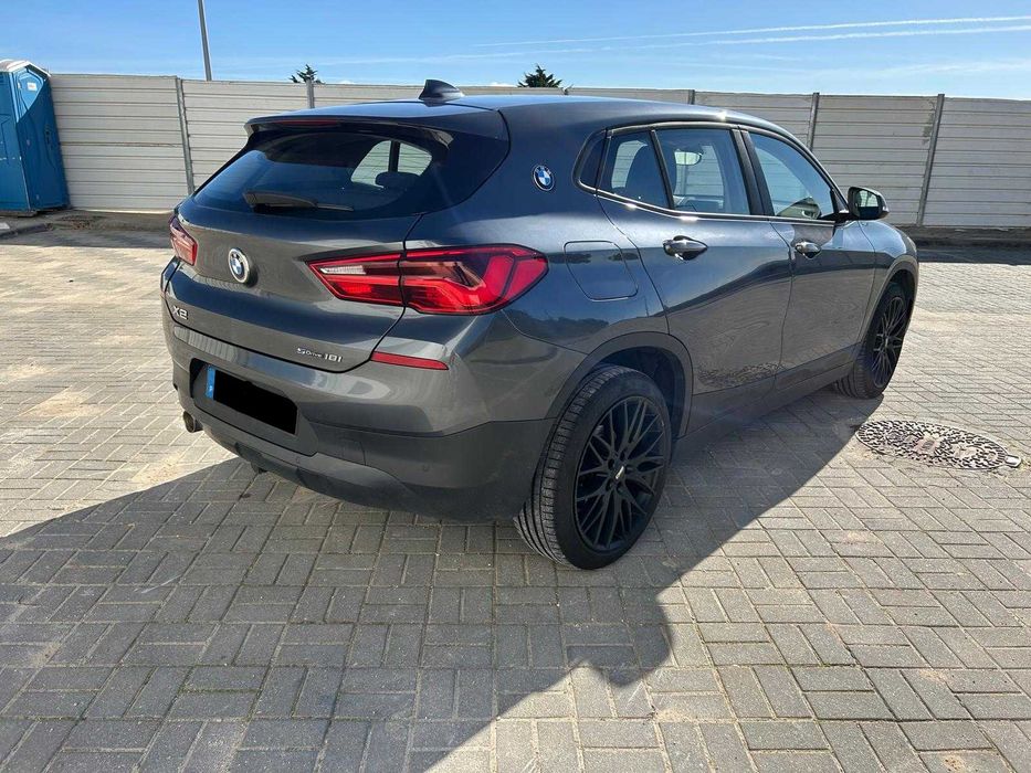 BMW X2 18 i sDrive — photo 2