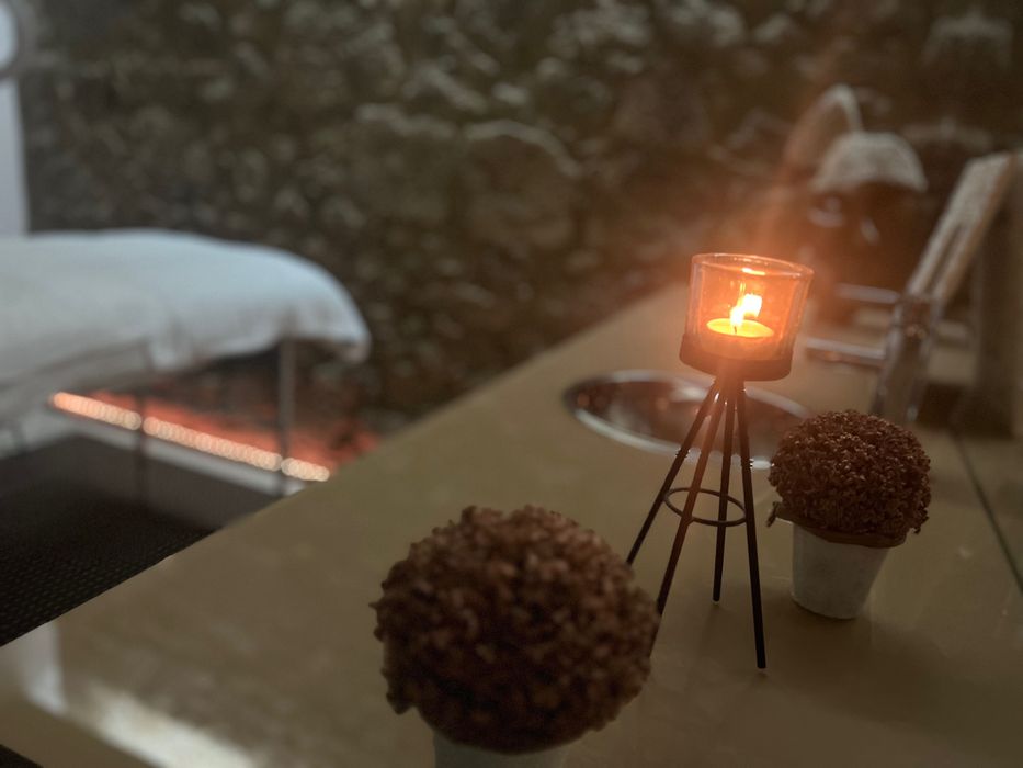 Massagem relaxante corpo inteiro em spa