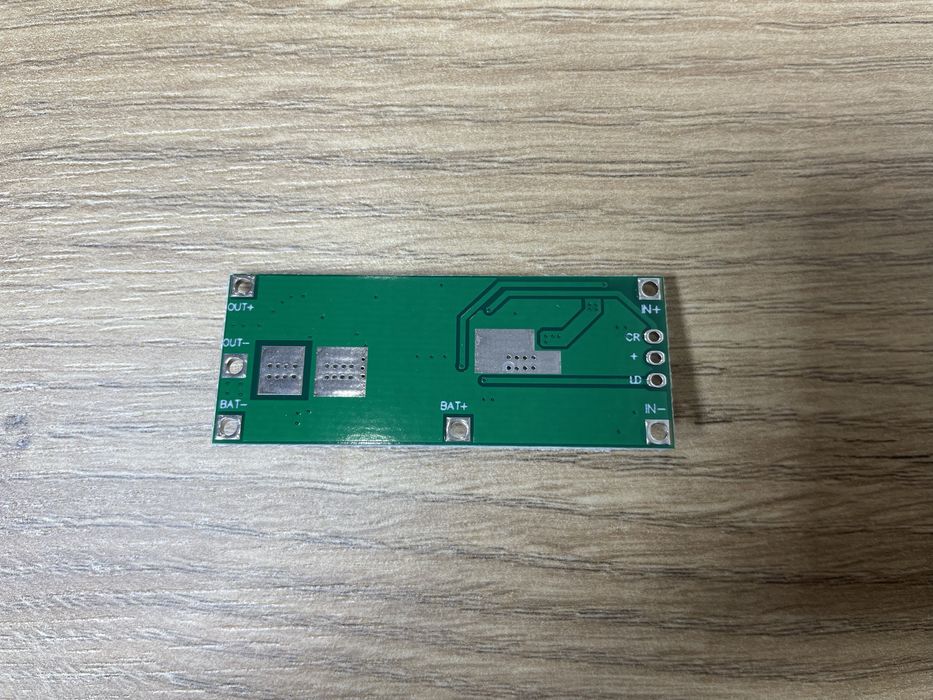 Плата UPS для роутера 12в. 9в. wi-fi PoE IP Камера