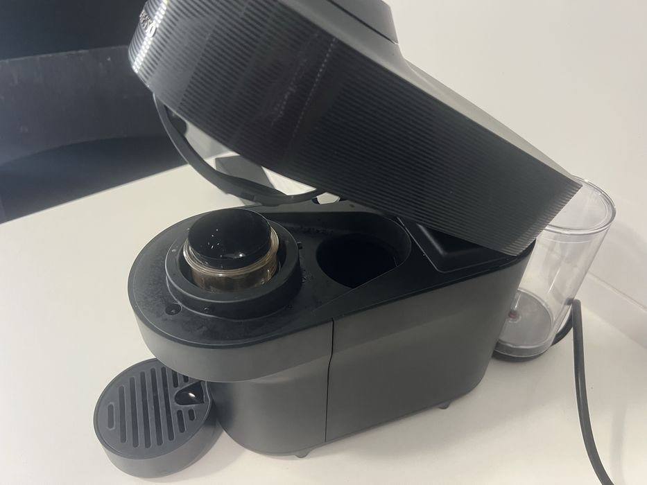 Maquina cafe Nespresso Vertuo Pop