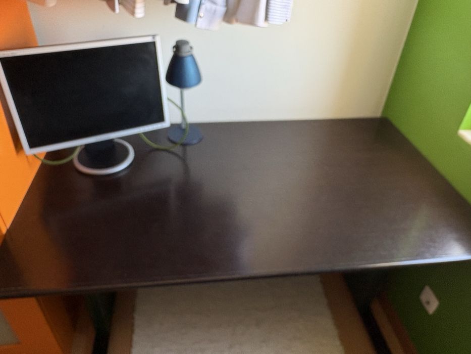 Secretaria cor wengue