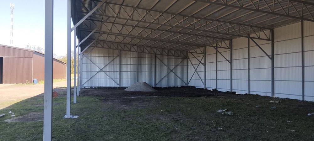 Ангаров,Склад, Навіси