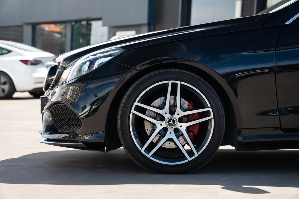 Mercedes-Benz E 220 CDi Elegance BE Auto.