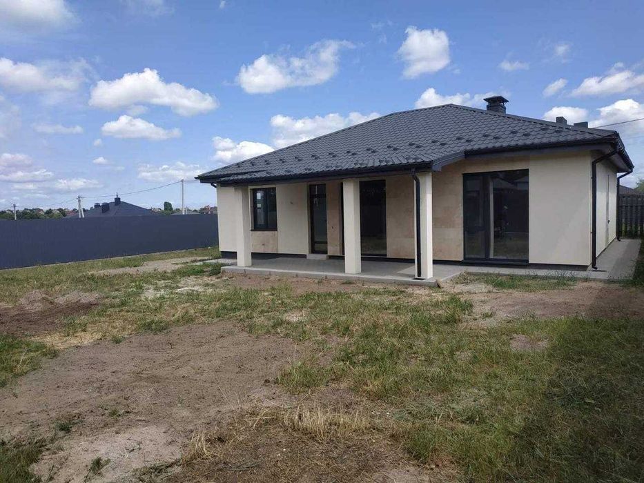 Буча! Одноповерховий будинок з частковим ремонтом і комунікаціями