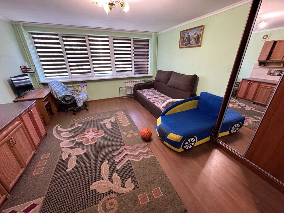 Оренда кімнати в гуртожитку, вул. Орлина, 8а (р-н 8 лікарні)