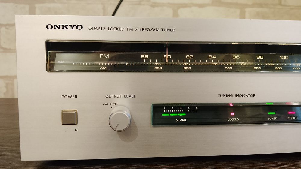 ONKYO T-4090 Stereo Tuner 1980-82: 4 000 грн. - Радиоприемники
