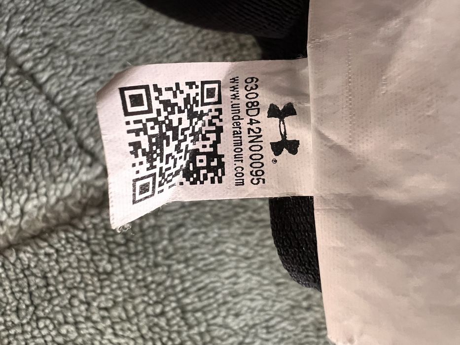 Продам оригінальну чоловічу олімпійку Under Armour (чорно-червона)