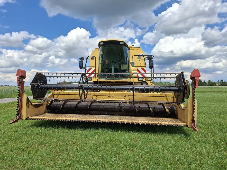 New Holland TX 64 SUPER STAN