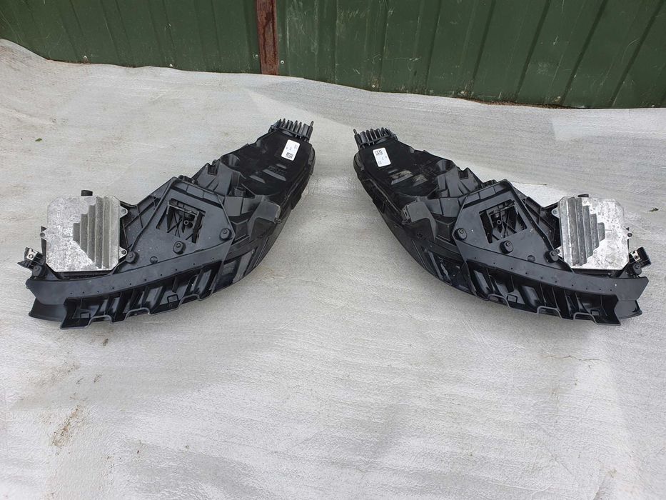 Tesla Model 3 Y фари рест дорест