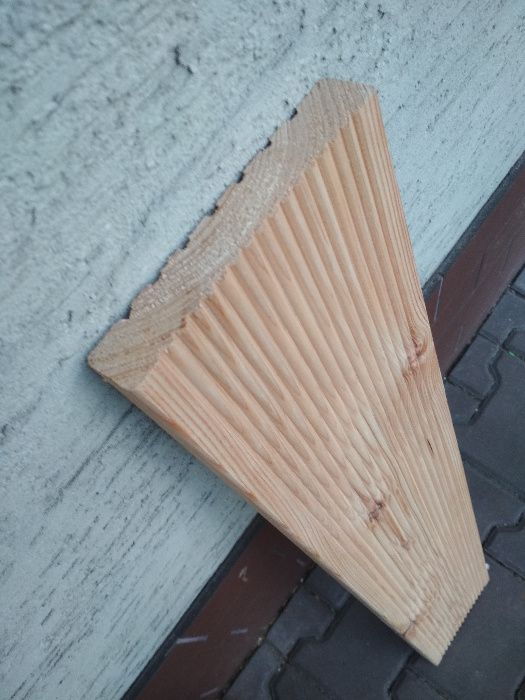Deska tarasowa, ryflowana modrzew europejski 28x145mm