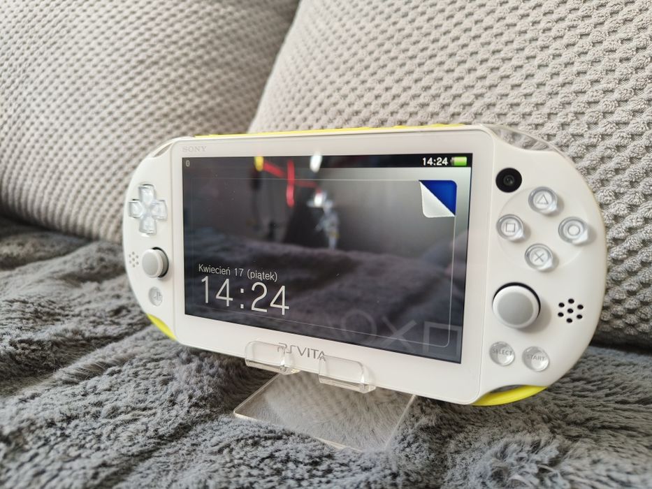 PlayStation  Vita Lime Green PCH-2000