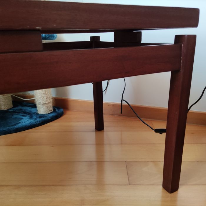 Mesa de apoio / centro em excelente estado