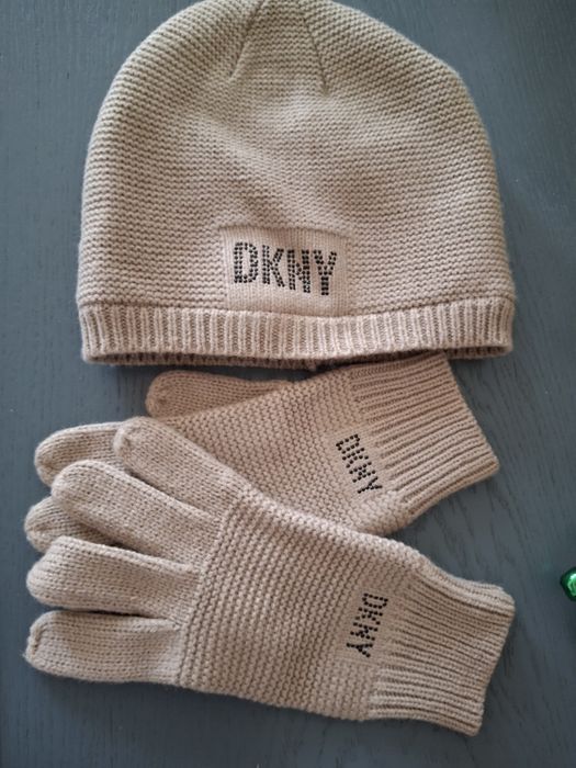 Набір жіночий DKNY.  Шапка.