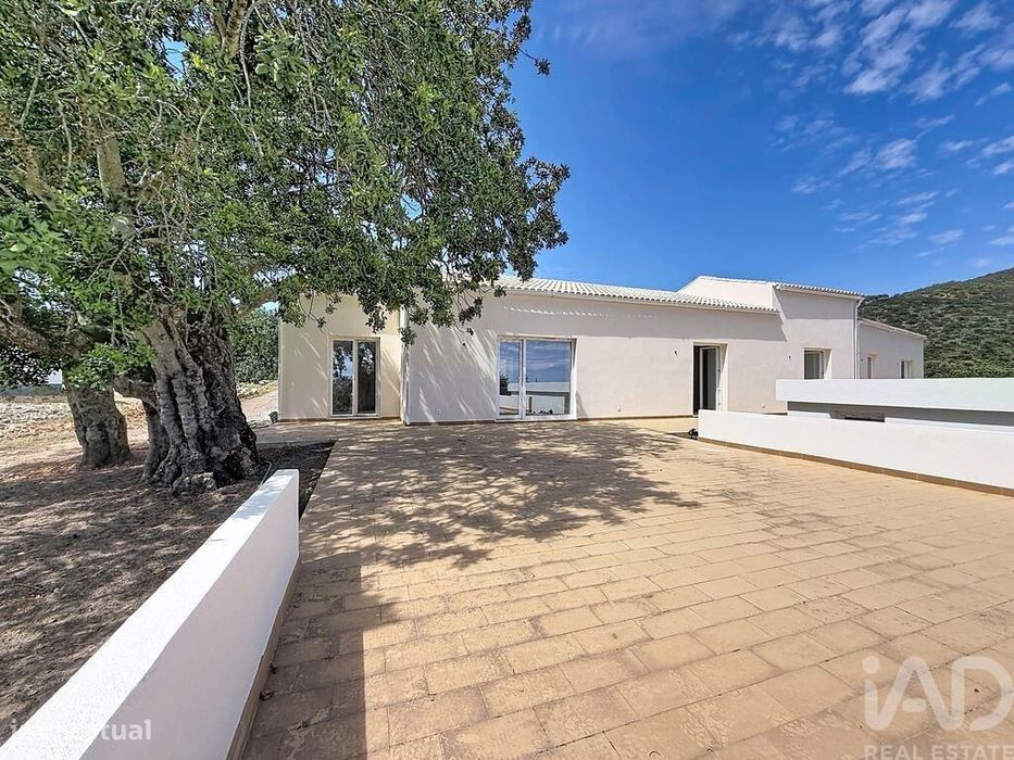 New T5 House/Villa in Conceição and Estoi, 202 m²