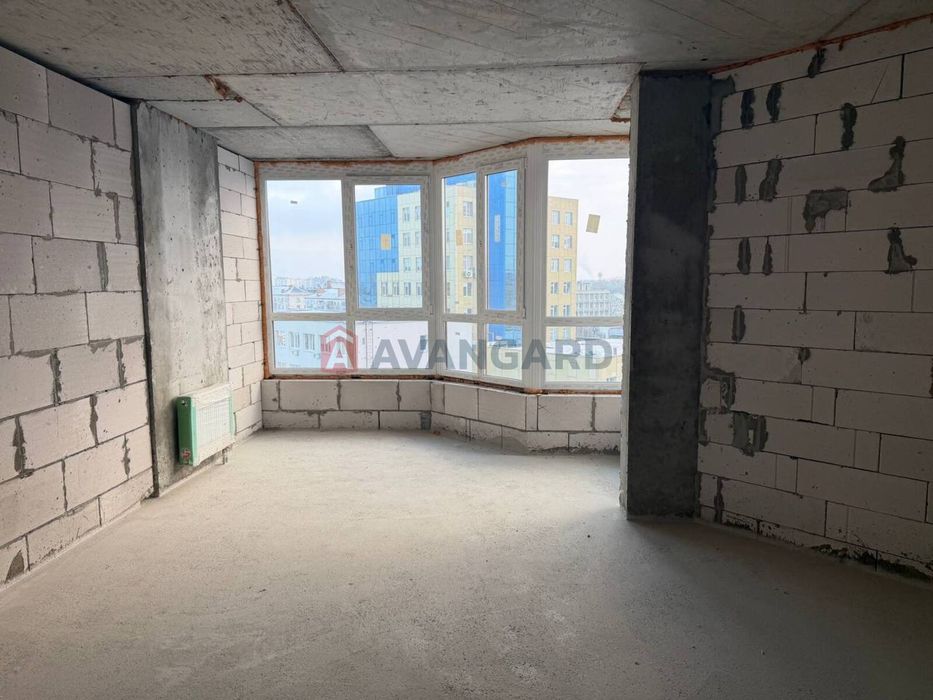 БЕЗ КОМІСІЇ. Продається 3-кімнатна квартира від забудовника.