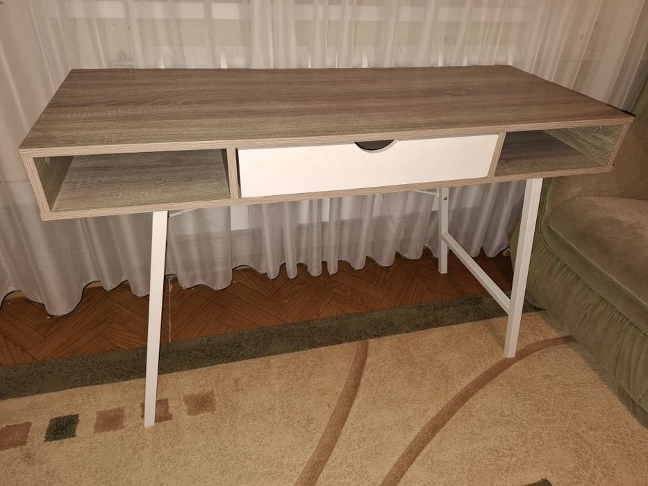 Стіл письмовий робочий