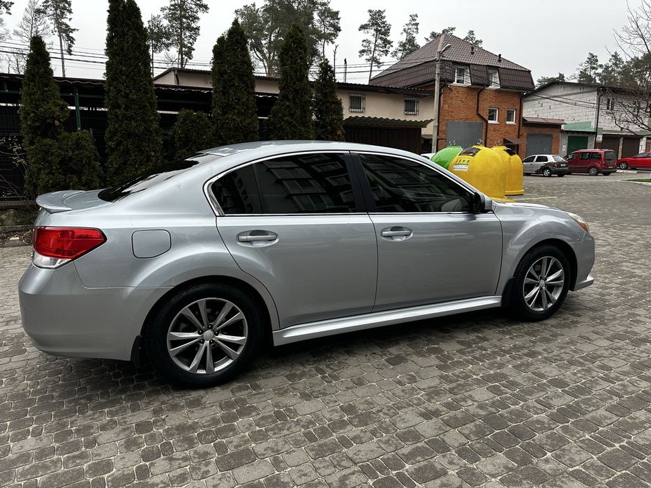 Subaru Legacy 2012