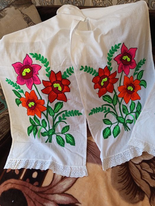 Рушники, вишиті гладдю