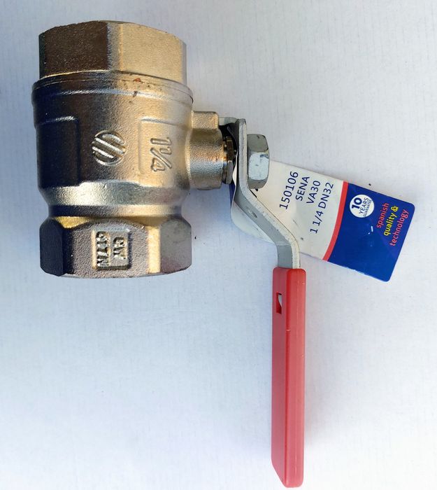 Zawór kulowy woda 1 1/4" GW DN 32 PN30 SENA VA30