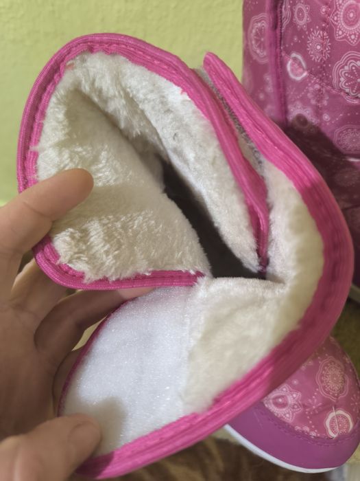 Чобітки -дутики на дівчинку 35 розмір
