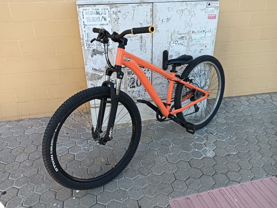 Dirt jumper/ wheelie bike     bike de grau    BTT EXPL 500
