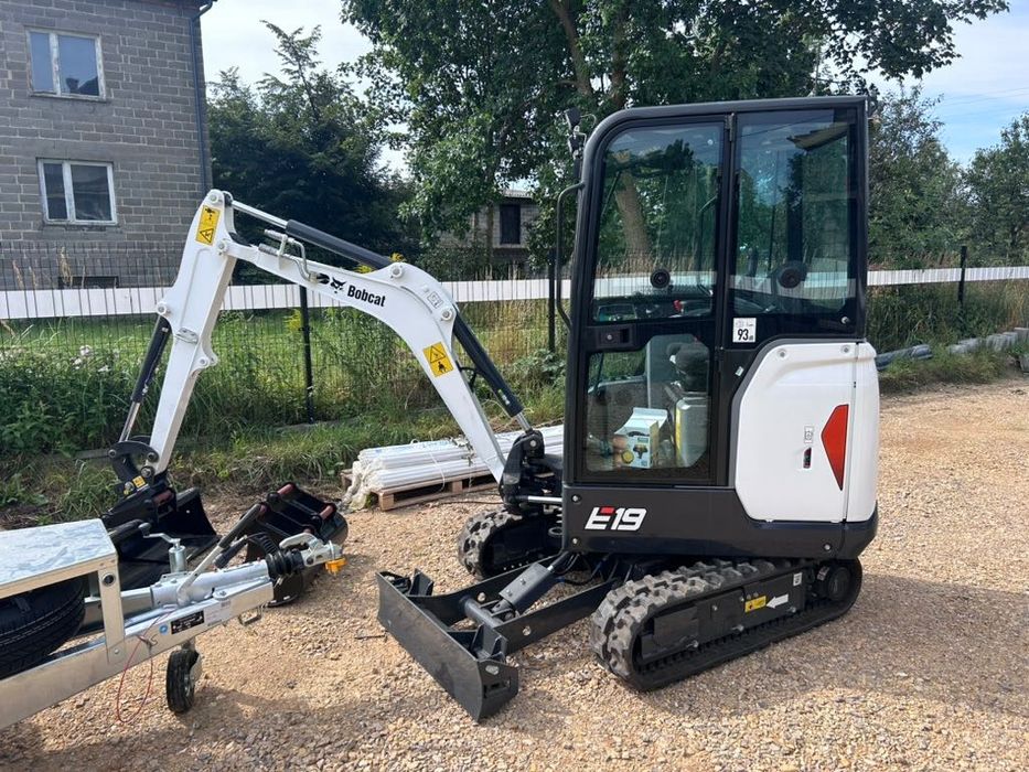 Wynajem Minikoparki Minikoparka Bobcat E19 Koparka z przyczepą w cenie