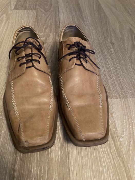 Skórzane buty męskie 41 pantofle jasne