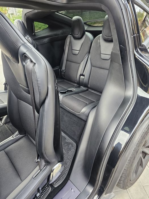 Tesla X Продаю, не перекуп