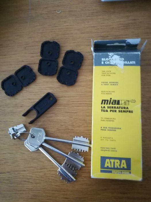 Kit Mia BLO 3110 segredo de fechadura Atra com 3 chaves